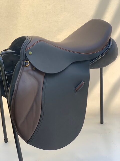 Ideal Gazelle Jump Saddle 18"