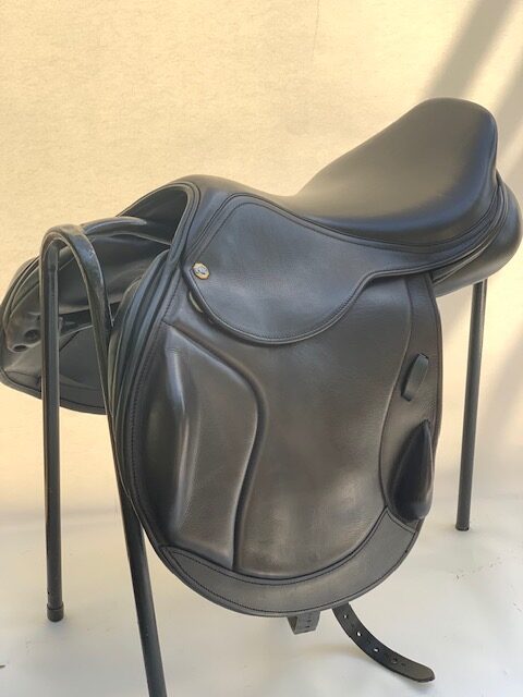 Ideal (Walsall Riding) Integra Monoflap Jump Saddle 17 1/2″ MW SPECIAL OFFER £750