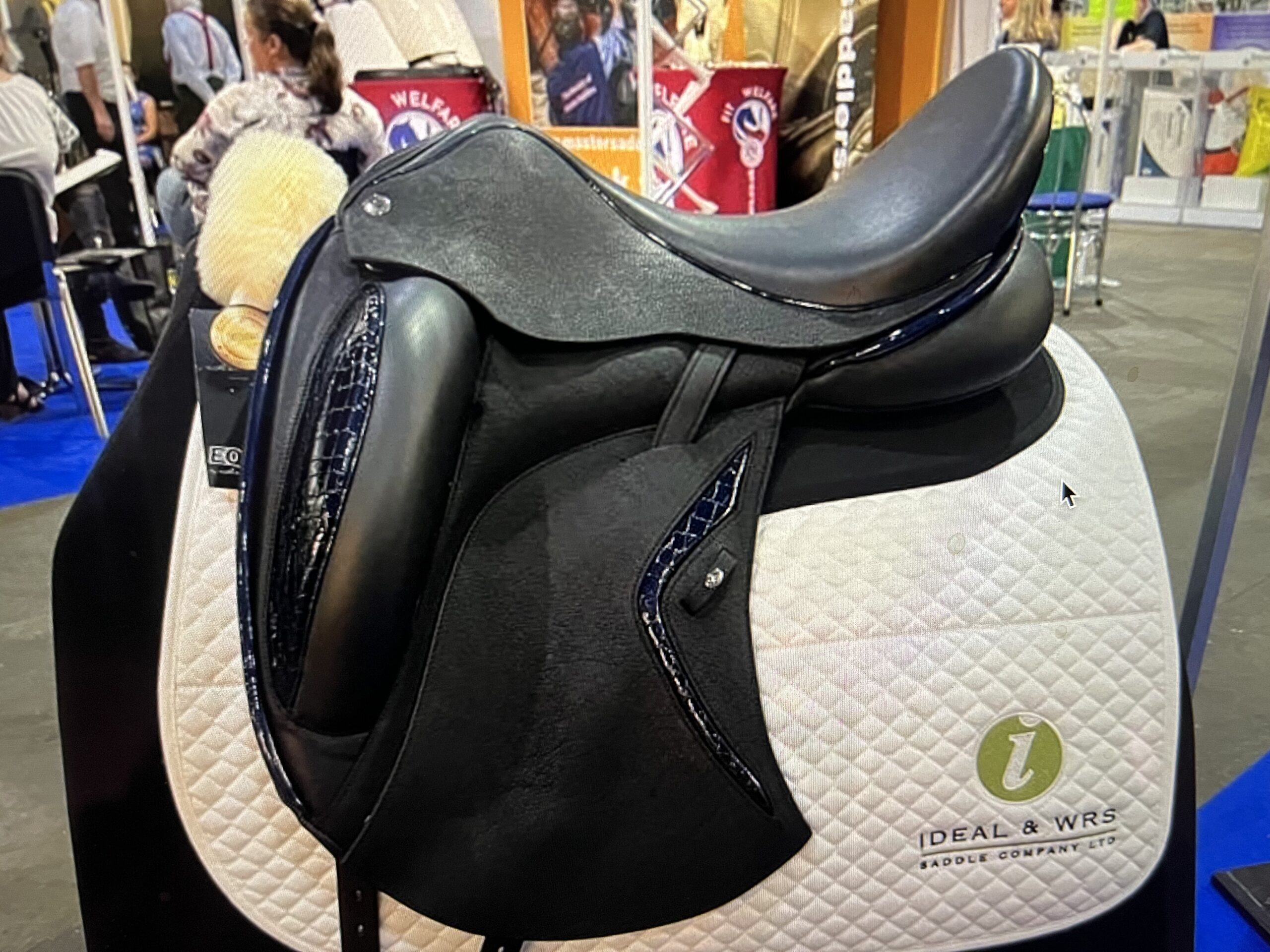Iconix Dressage Saddle